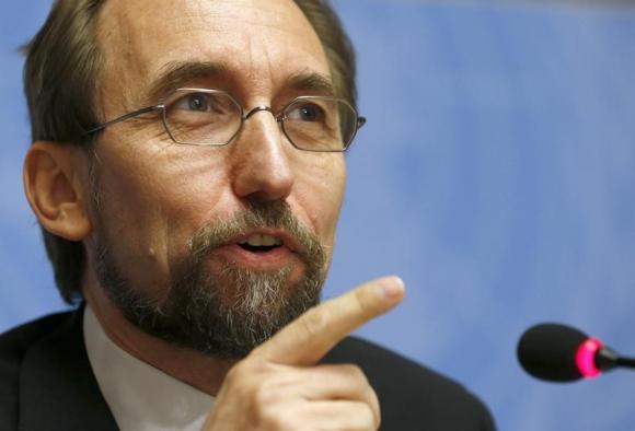 U.N. rights boss seeks campaign to 'discredit ISIL'